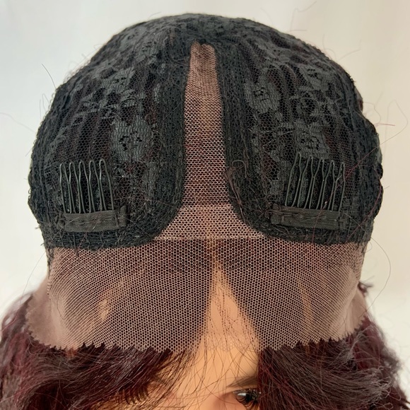 22β Burgundy Lace Front Wig for Daily Wear or Events π€© - NO FURTHER DISCOUNT - Picture 3 of 9